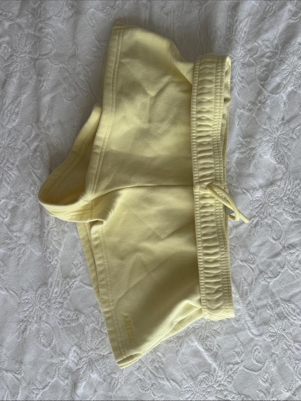 Aritzia lemonade Yellow micro shorts
